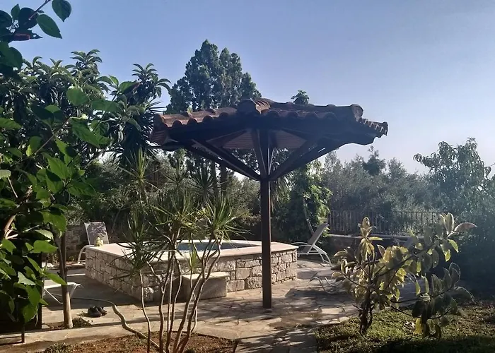 Дом отдыха Onar A Stone House With Amazing View Ступа