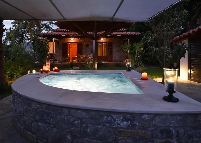 Дом отдыха Onar A Stone House With Amazing View