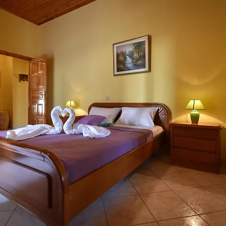Onar, Stone With Sea View & Private Jacuzzi * Stoupa
